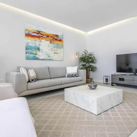 Theedgebythesea Lighthouse Apartment *
